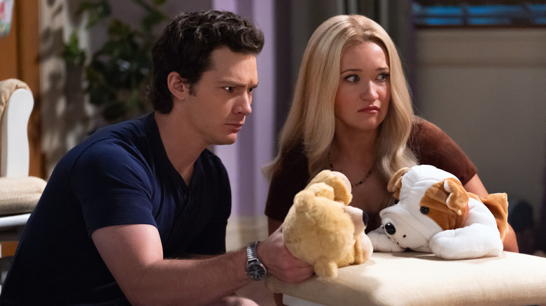 Georgie and Mandy in Georgie & Mandy's First Marriage Season 2 Episode 8