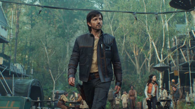 Diego Luna as Andor walking on Andor
