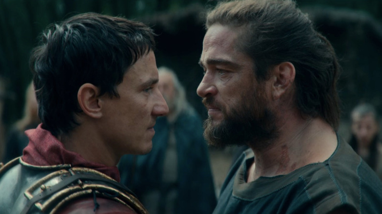 Laurence Rupp as Arminius standing face to face with Ronald Zehrfeld as Berulf in Barbarians.