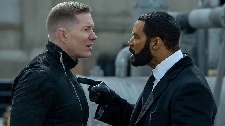James "Ghost" St. Patrick (Omari Hardwick) points angrily at Tommy Egan (Joseph Sikora) in Power
