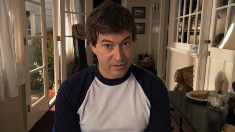 Pete Eckhart (Mark Duplass) addresses the camera in The League