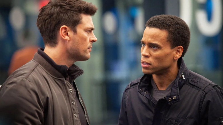 John Kennex (Karl Urban) talks to Dorian (Michael Ealy) in Almost Human