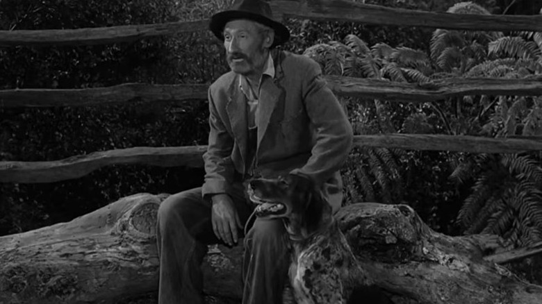 Hyder (Arthur Hunnicutt) sitting with his dog on "The Twilight Zone."
