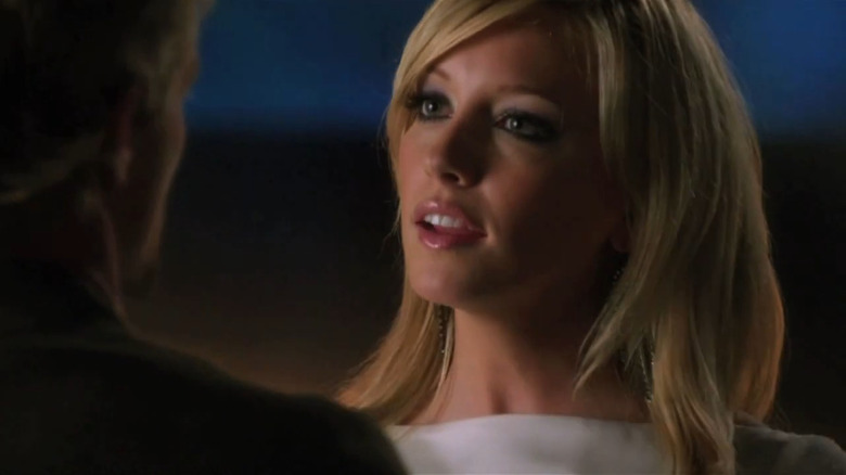 Katie Cassidy as Ella Simms speaking in Melrose Place