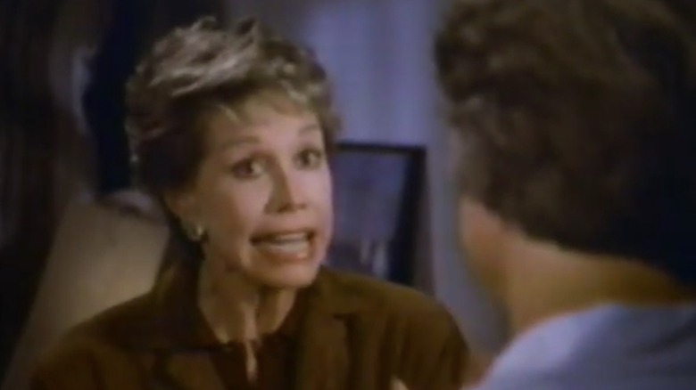 Annie McGuire (Mary Tyler Moore) dresses someone down in Annie McGuire
