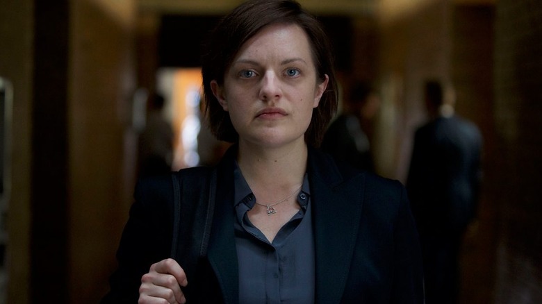 Robin (Elisabeth Moss) standing in a hallway on "Top of the Lake."
