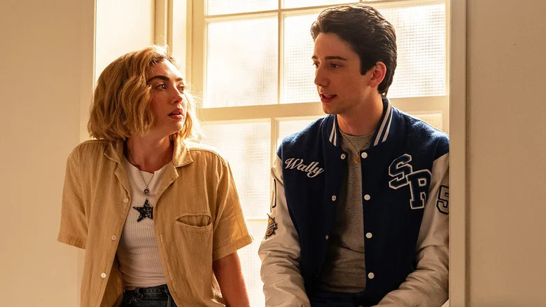 Peyton List as Maddie Nears and Milo Manheim as Wally in School Spirits