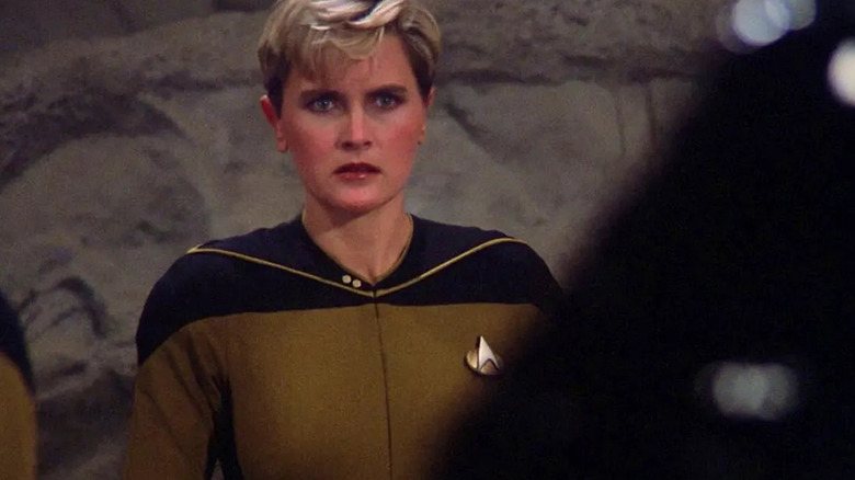 Tasha Yar (Denise Crosby) stares at Armus (Mart McChesney) in Star Trek: The Next Generation