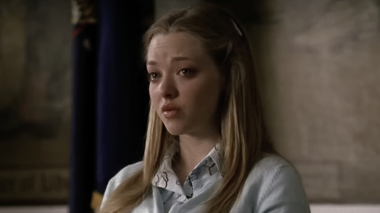 Tandi McCain (Amanda Seyfried) testifies in Law and Order Special Victims Unit.