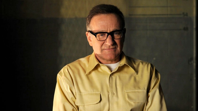 Merritt Rook (Robin Williams) is interrogated in Law and Order Special Victims Unit.