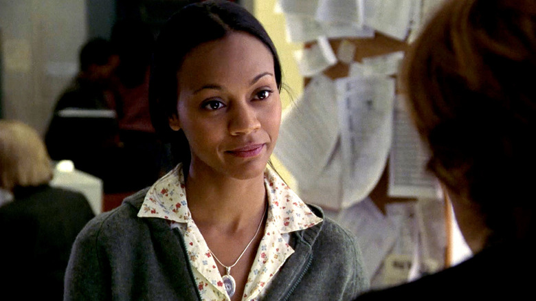 Gabrielle Vega (Zoe Saldaña) talks to Benson (Mariska Hargitay) in Law and Order Special Victims Unit.