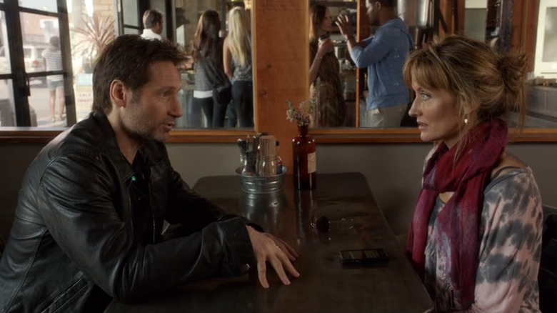 Karen Van Der Beek (Natascha McElhone) talking to Hank Moody (David Duchovny) in Californication