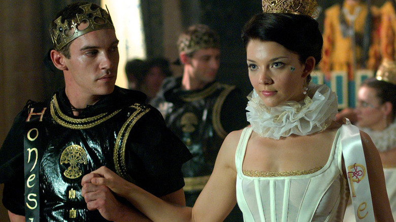 Henry VIII (Jonathan Rhys Meyers) holds hands with Anne Boleyn (Natalie Dormer) in The Tudors