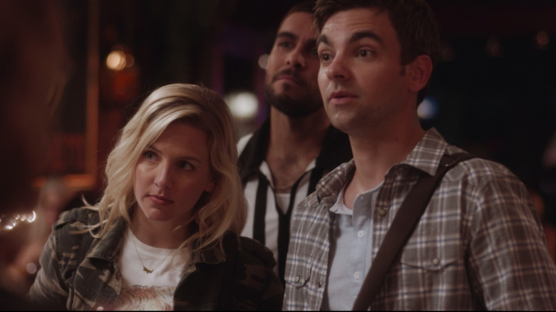 Cary and Brooke talk to Streeter in "The Other Two"