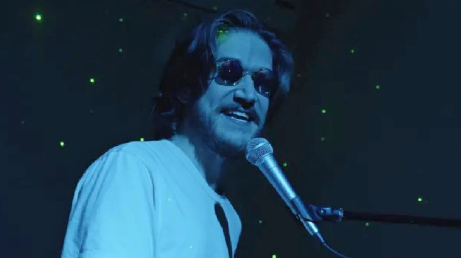 15 Best Stand-Up Comedy Specials Streaming On Netflix Right Now