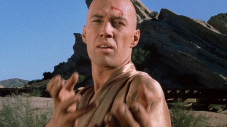 David Carradine as Kwai Chang Cane, preparing to fight in Kung Fu.