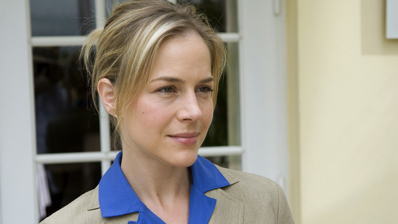 Julie Benz as Rita Morgan smiles on Dexter