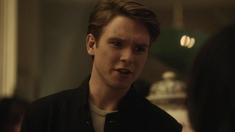 Oscar Morgan's Turner Hayes speaking in Gotham Knights