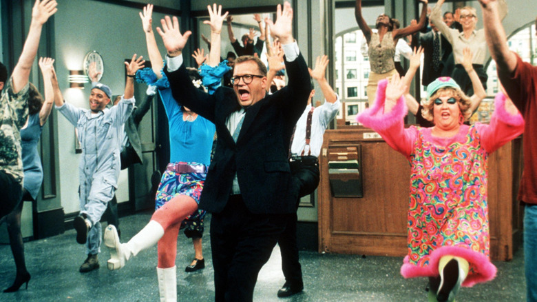 Drew Carey as Drew and Kathy Kinney as Mimi lead a musical number on "The Drew Carey Show."