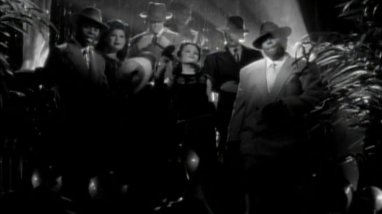 The cast of All That posing together for the theme song