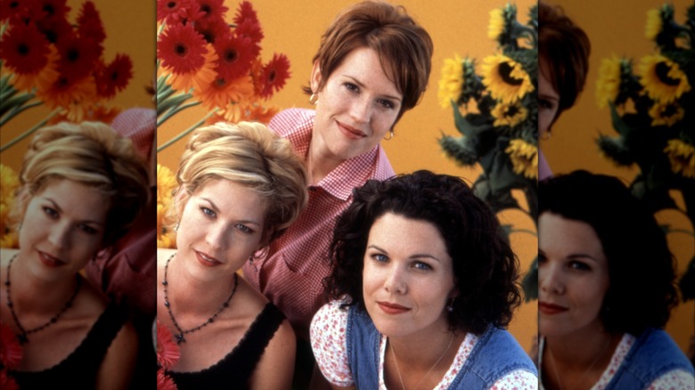 Lauren Graham, Jenna Elfman, and Molly Ringwald in Townies