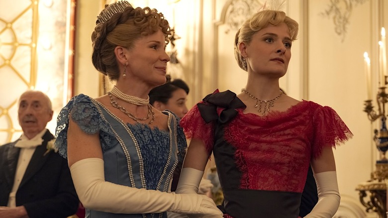 Aurora Fane and Marian Brook linking arms in The Gilded Age
