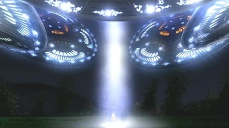 A UFO descending in Taken (2002)