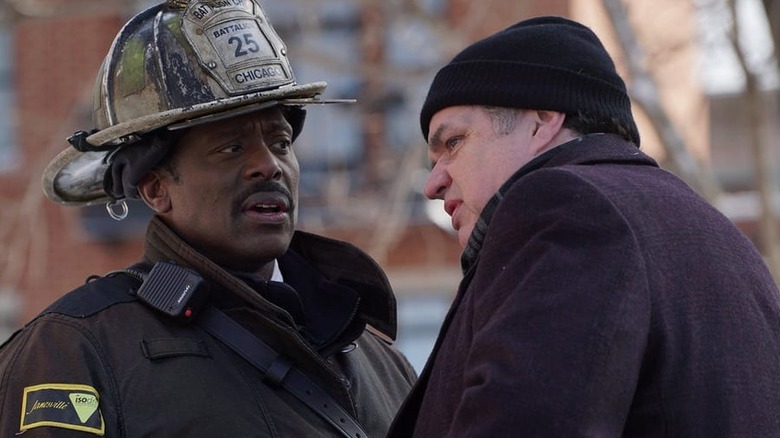 Eamonn Walker as Wallace Oden and Oliver Platt as Doctor Charles in Chicago Fire