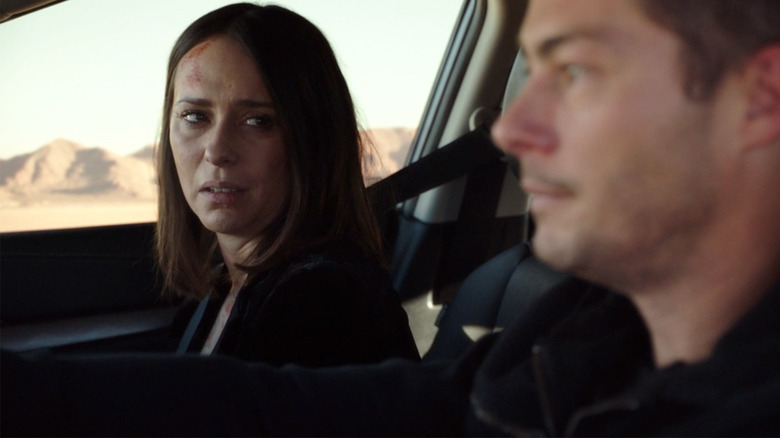 Jennifer Love Hewitt as Maddie in 9-1-1 Season 2 Episode 13