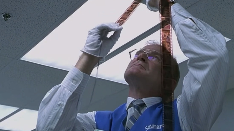 Robin Williams in "One Hour Photo"