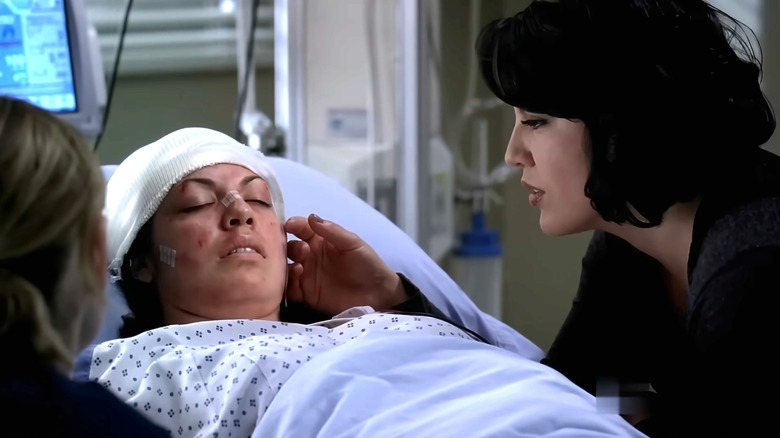 Grey's Anatomy, Callie unconscious in hospital bed