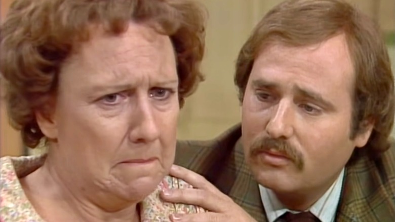 Edith and Michael talking about Beverly's death
