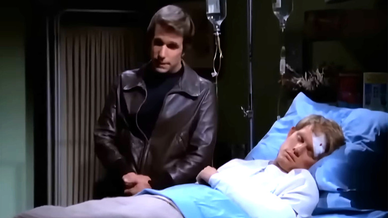 Fonzie visiting Richie in the hospital