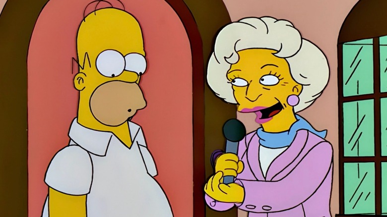 Homer Simpson talking to Betty White on "The Simpsons"