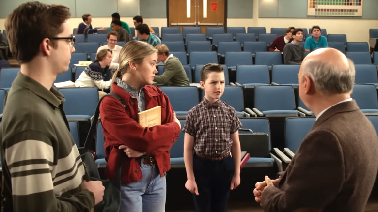 Young Sheldon, Sheldon in college with other students
