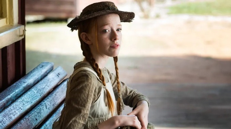 Anne Shirley waiting at the train station in "Anne with an E"
