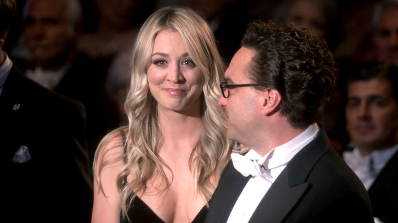 The Big Bang Theory, Penny and Leonard at Sheldon's award ceremony