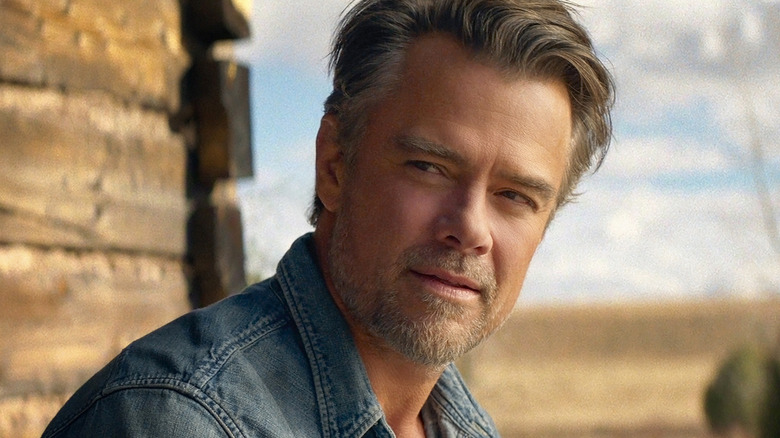 Staten Kirkland (Josh Duhamel) sitting outside on "Ransom Canyon."