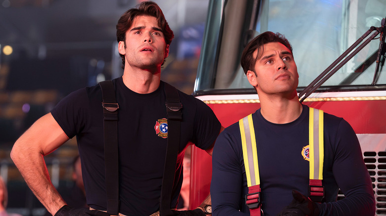 Blue and Eddie on the 9-1-1, 9-1-1: Nashville crossover