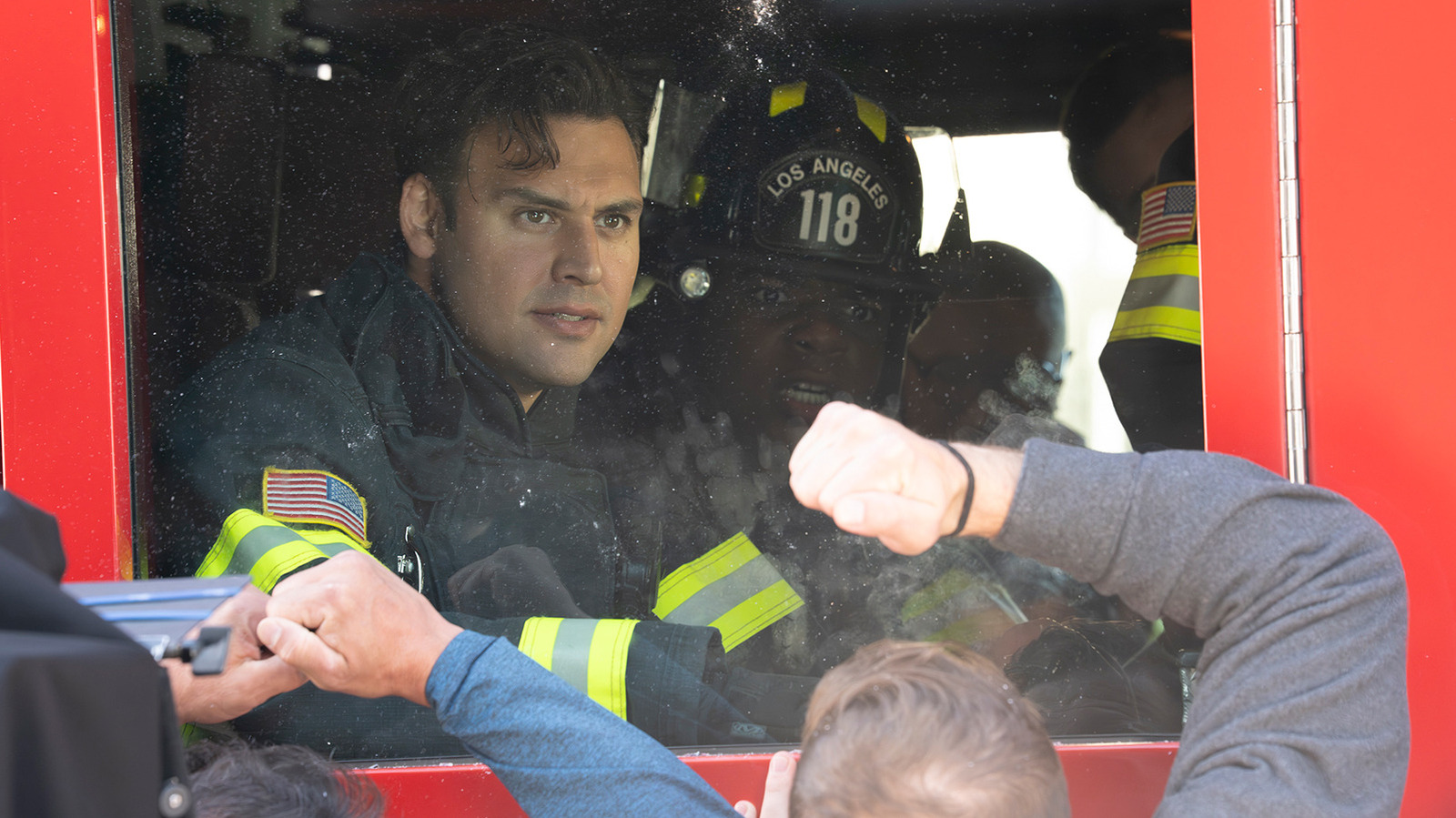 911 Season 9 Episode 16 Recap — Who Is Detective Hooks?