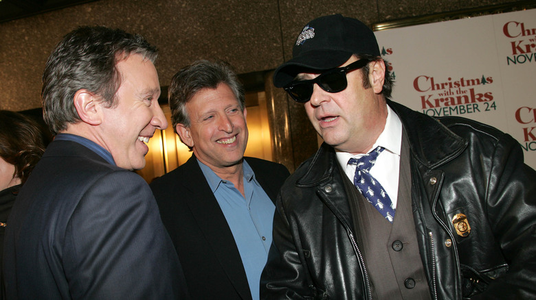 Tim Allen and Dan Aykroyd meet at the Christmas with the Kranks premiere.