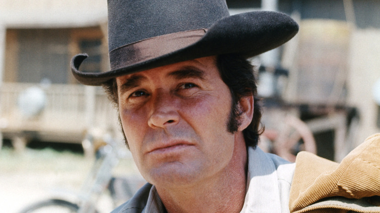 James Garner wearing a cowboy hat in 1970.