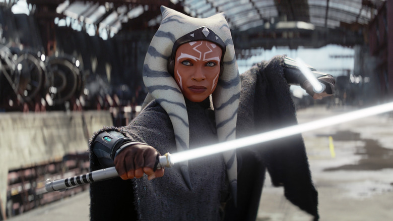 Ahsoka Tano wields her white lightsabers in "Ahsoka" (2023)