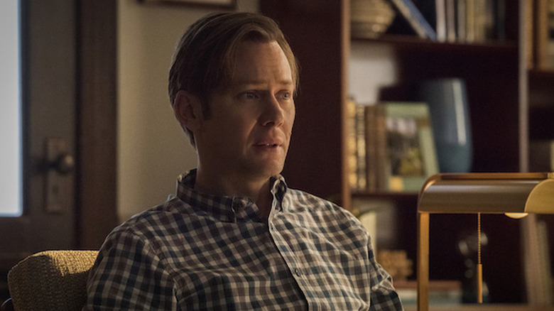 Phil Hayes (Jimmi Simpson) sits in an office in The Twilight Zone