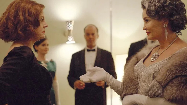 Jessica Lange's Joan Crawford greeting Susan Sarandon's unimpressed Bette Davis on Feud