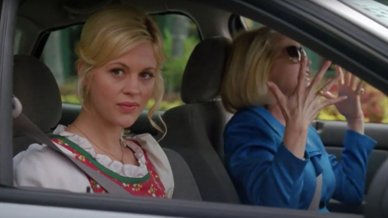 Georgia King's Goldie Clemmons and Ellen Barkin's Jane Forrest in a car on The New Normal