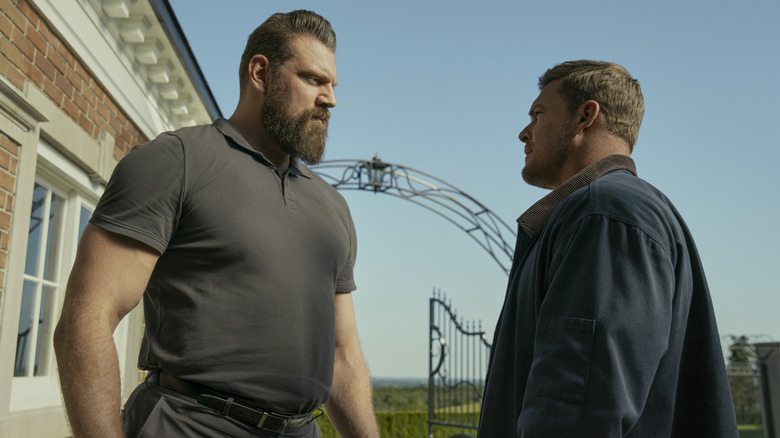 Jack Reacher squares up against Paulie Van Hoven in 