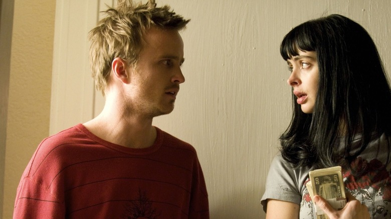 Jesse Pinkman (Aaron Paul) and Jane Margolis (Krysten Ritter) staring at each other