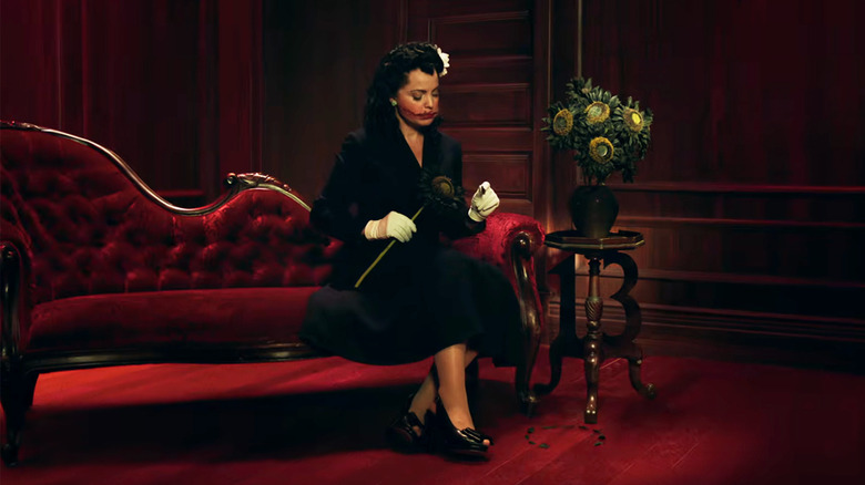 Elizabeth in American Horror Story: 13