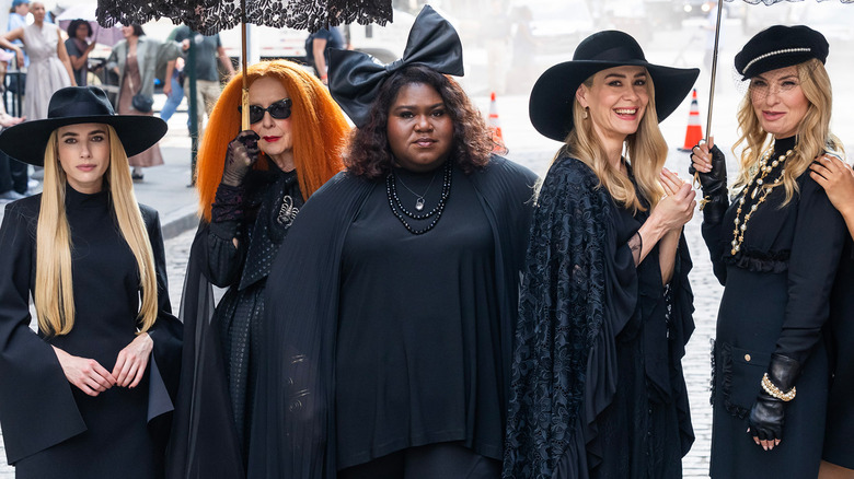 Amerikan Korku Hikayesi 13'te Madison, Myrtle, Queenie, Cordelia ve Coco
